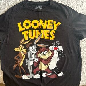 Looney tunes t shirt